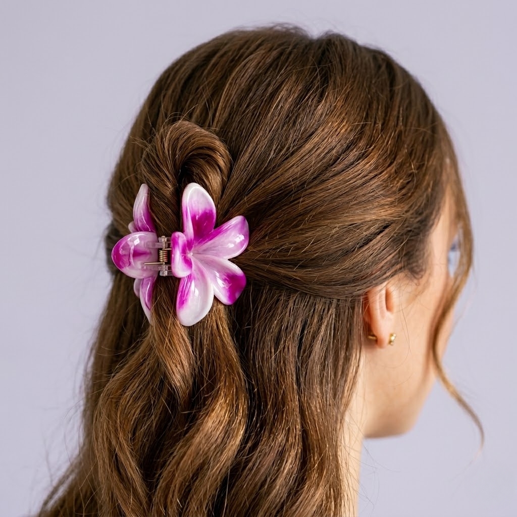 ARALIYA FLOWER HAIR CLIPS