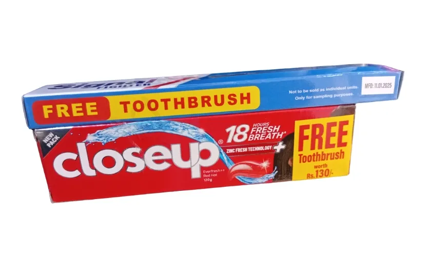 CLOSEUP RED HOT TOOTHPASTE 120G WITH SIGNAL TOOTHBRUSH FREE