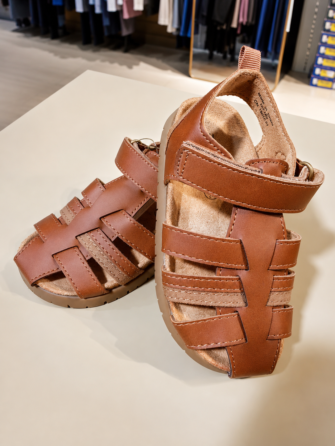 MOTHER CARE EUR 26.5 SANDLES
