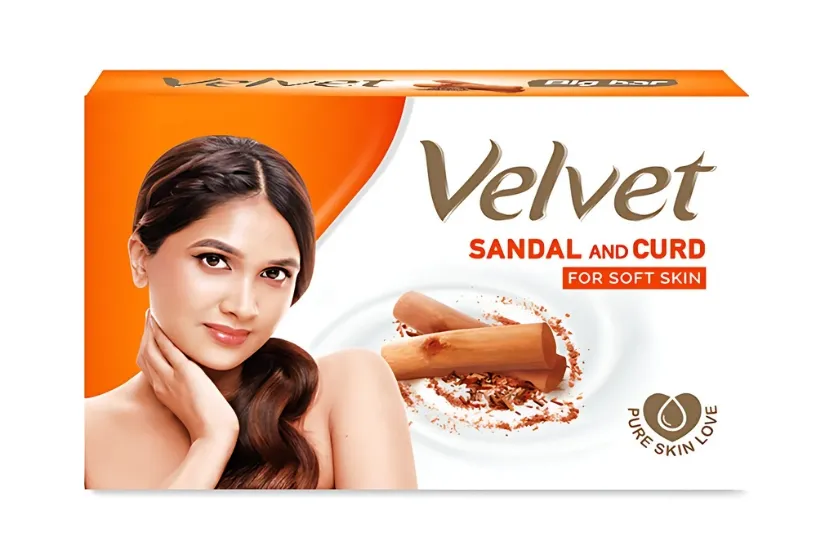 VELVET  SANDALWOOD & CURD SOAP 100G